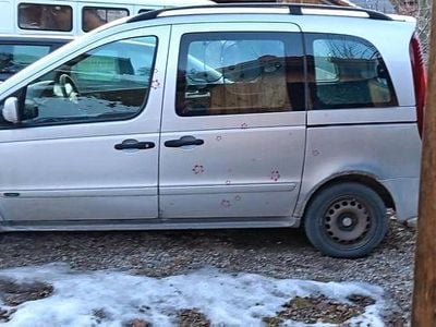 Gebraucht Mercedes Vaneo 102 PS (75 kW) 2004 Silber Van / Kleinbus