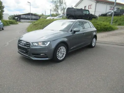 Gebraucht Audi A3 Ambiente 150 PS (110 kW) 2014 Grau Limousine