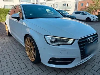 Gebraucht Audi A3 Sportback S-Line 116 PS (85 kW) 2015 Weiß Kleinwagen
