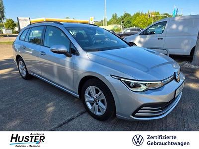 Reflexsilber metallic 6922 Gebraucht 2023 VW Golf VIII Life Kombi | 25.550 € (Fairer Preis)