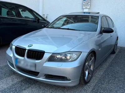 Gebraucht BMW 330 258 PS (189 kW) 2004 Silber Limousine