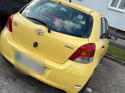 Gebraucht Toyota Yaris 69 PS (50 kW) 2009 Gelb Kleinwagen