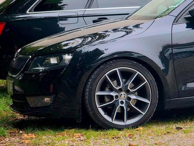 Gebraucht Skoda Octavia 150 PS (110 kW) 2013 Schwarz Kombi