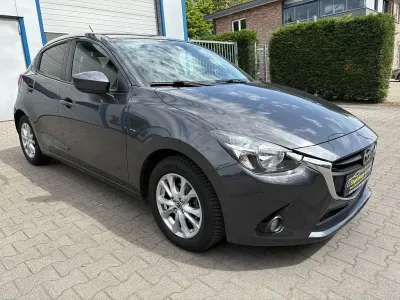 Gebraucht Mazda 2 Exclusive-Line 90 PS (66 kW) 2016 Grau Limousine