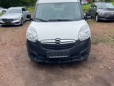 Occasion Opel Combo 90 ch (66 kW) 2013 Blanc Monospace