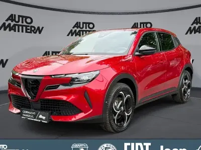 Gebraucht Alfa Romeo Junior Edizione Speciale 136 PS (100 kW) 2025 Rot SUV