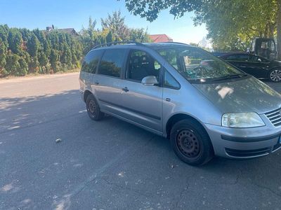VW Sharan