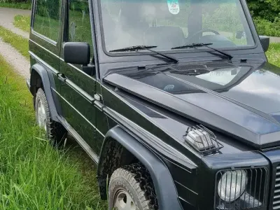 Gebraucht Mercedes G300 113 PS (83 kW) 1991 Schwarz SUV