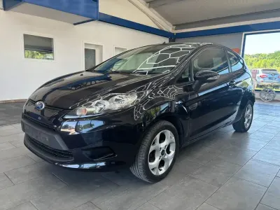 Gebraucht Ford Fiesta Trend 60 PS (44 kW) 2010 Schwarz Kleinwagen