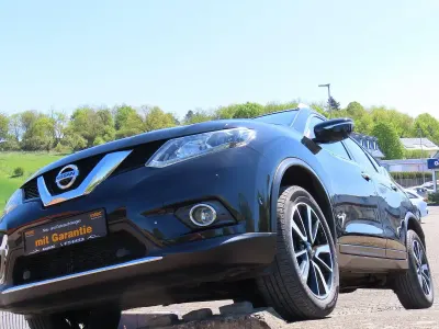 Gebraucht Nissan X-Trail Tekna 131 PS (96 kW) 2017 Schwarz SUV