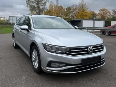 Gebraucht VW Passat Business 150 PS (110 kW) 2020 Reflexsilber metallic Kombi