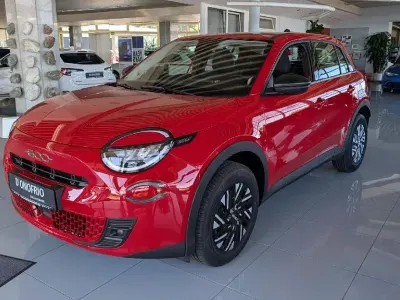 Gebraucht Fiat 600 136 PS (100 kW) 2024 Rot SUV