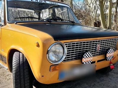 Gebraucht Lada 1200 60 PS (44 kW) 1985 Gelb Limousine