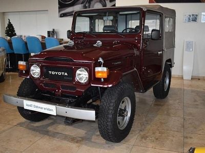 Rot Gebraucht 1981 Toyota Land Cruiser SUV | 43.777 €