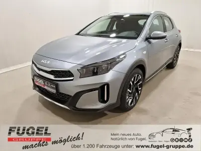 Neu Kia XCeed Comfort 150 PS (110 kW) 2026 Lunarsilber met. SUV