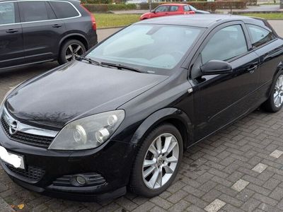 Opel Astra GTC