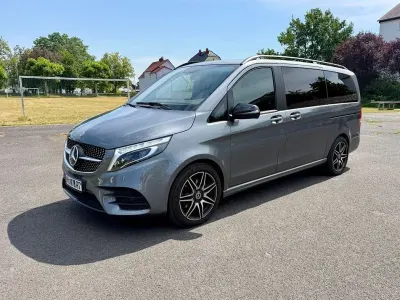 Gebraucht Mercedes V300 AMG line 237 PS (174 kW) 2022 Grau Van / Kleinbus