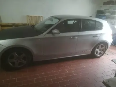 Gebraucht BMW 116 116 PS (85 kW) 2005 Schwarz Kleinwagen
