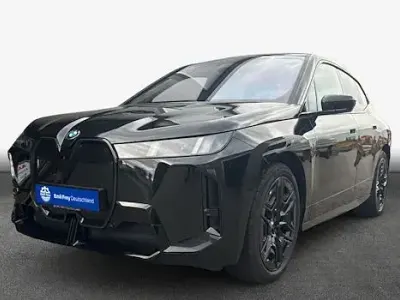 Neu BMW iX Sport Line 300 kW (408 PS) 2025 Saphirschwarz metallic SUV