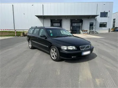 Usata Volvo V70 163 CV (119 kW) 2003 Nero Station wagon