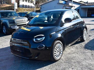 Gebraucht Fiat 500e Action 69 kW (95 PS) 2022 Schwarz metallic (metallic) Kleinwagen