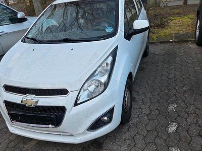Gebraucht Chevrolet Spark 68 PS (50 kW) 2013 Weiß Kleinwagen