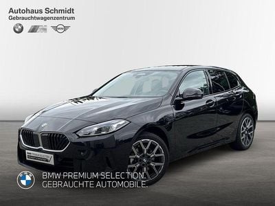 Saphirschwarz Gebraucht 2024 BMW 118 Sport Line Kleinwagen | 30.490 € (Fairer Preis)