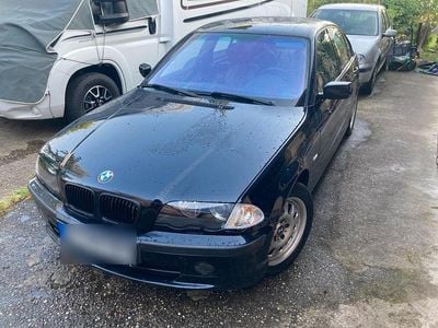 BMW 323