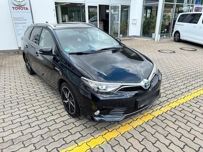 Toyota Auris Hybrid