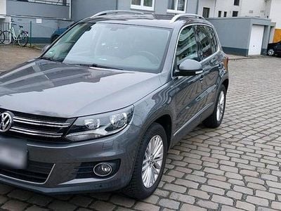 Gebraucht VW Tiguan 140 PS (102 kW) 2014 Grau SUV