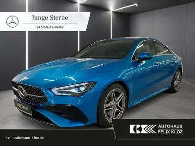 Gebraucht Mercedes CLA200 AMG 163 PS (119 kW) 2023 Hyperblau Coupé