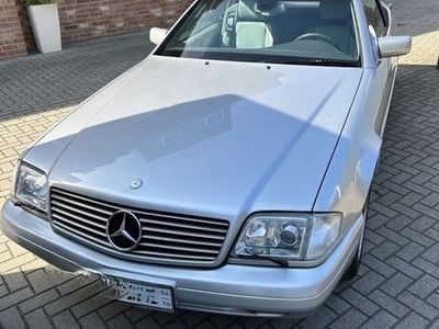 Usata Mercedes SL280 193 CV (141 kW) 1997 Argento Cabrio