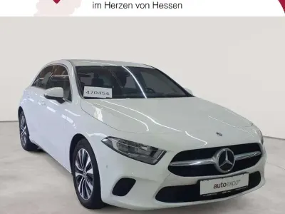 Gebraucht Mercedes A200 Progressive 150 PS (110 kW) 2022 Polarweiß Limousine