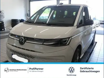Gebraucht VW Multivan Style 204 PS (150 kW) 2022 Candyweiß Van / Kleinbus