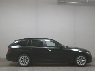 Usata BMW 318 Advantage 150 CV (110 kW) 2022 Nero Station wagon