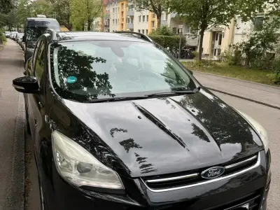 Gebraucht Ford Kuga 163 PS (119 kW) 2014 Schwarz SUV