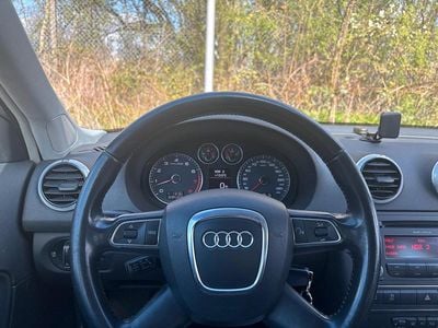 Usata Audi A3 Sportback Ambition 105 CV (77 kW) 2010 Nero Utilitaria