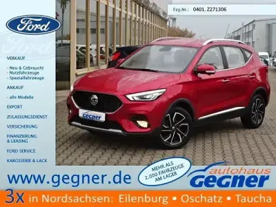 Gebraucht MG ZS Luxury 106 PS (77 kW) 2024 Rot Limousine
