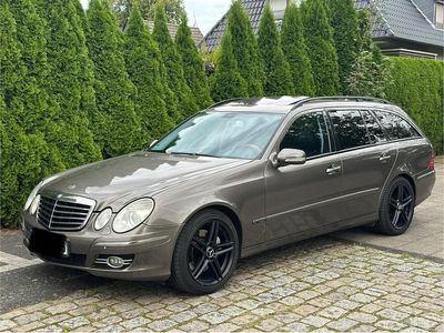 Mercedes E320