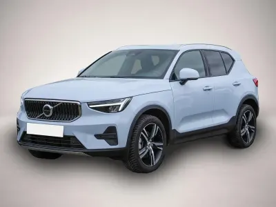 Gebraucht Volvo XC40 Core 163 PS (119 kW) 2025 Manufacturer SUV