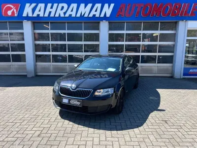 Gebraucht Skoda Octavia Active 105 PS (77 kW) 2013 Schwarz Limousine