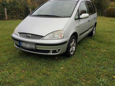 Second-hand Ford Galaxy 145 CP (106 kW) 2005 Argintiu Monovolum