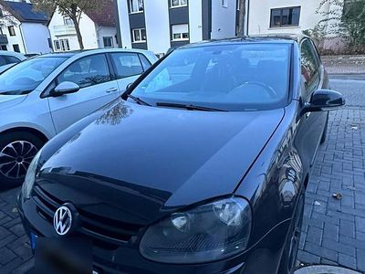 Schwarz Gebraucht 2005 VW Golf V Kleinwagen | 1.700 € (Guter Preis)