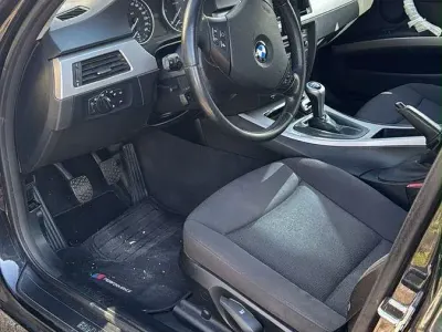Gebraucht BMW 320 177 PS (130 kW) 2008 Schwarz Kombi