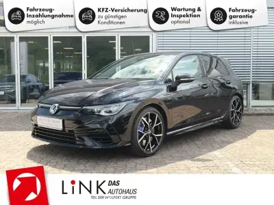 Gebraucht VW Golf VIII R 320 PS (235 kW) 2022 Deep black perleffekt Limousine