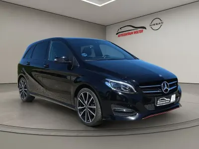 Gebraucht Mercedes B200 Urban 156 PS (114 kW) 2015 Schwarz Kleinwagen