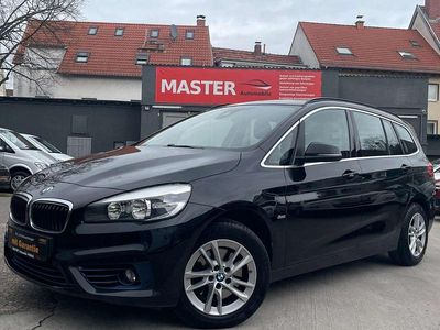 Gebraucht BMW 218 Sport Line 150 PS (110 kW) 2016 Saphirschwarz Van / Kleinbus