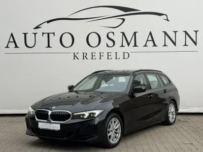 Gebraucht BMW 318 Sport Line 150 PS (110 kW) 2023 Black sapphire metallic Kombi