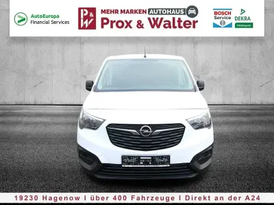 Gebraucht Opel Combo Edition 131 PS (96 kW) 2022 Jade weiss Van / Kleinbus
