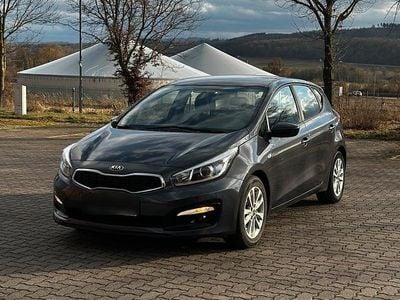 Gebraucht Kia Ceed GT 100 PS (73 kW) 2016 Grau Limousine